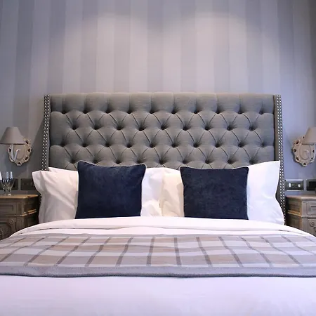 The Grafton Arms Pub & Rooms-2